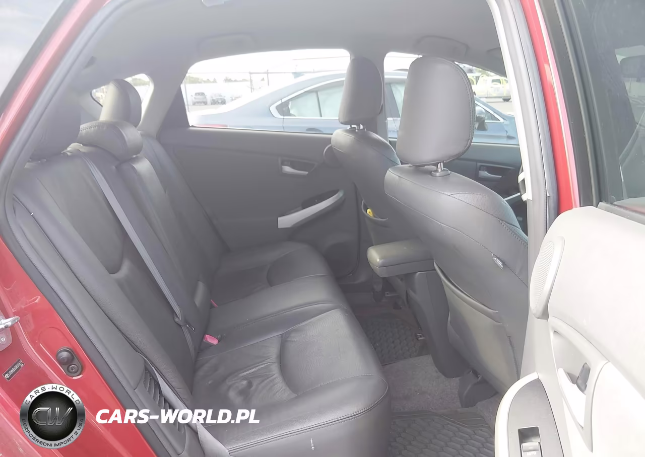 2011 Toyota Prius Three VIN:JTDKN3DU3B0316519 - 8