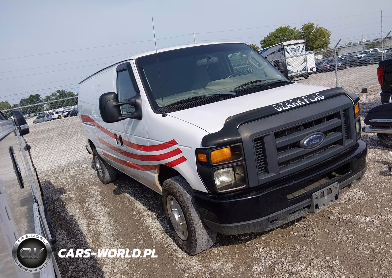 2014 Ford E-250 Commercial – zdjęcie 1 z 15