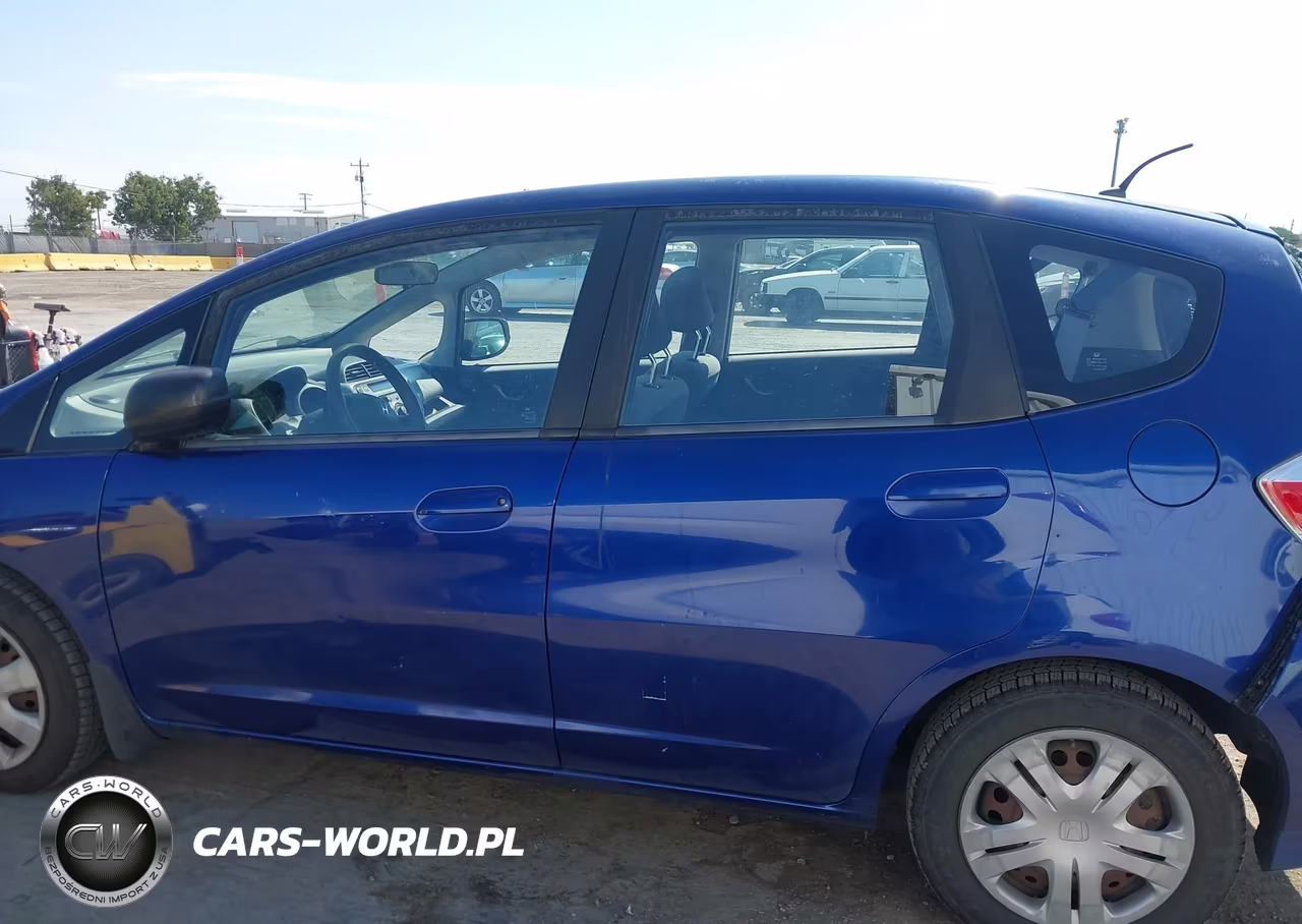 2010 Honda Fit VIN:JHMGE8H22AS012031 - 14