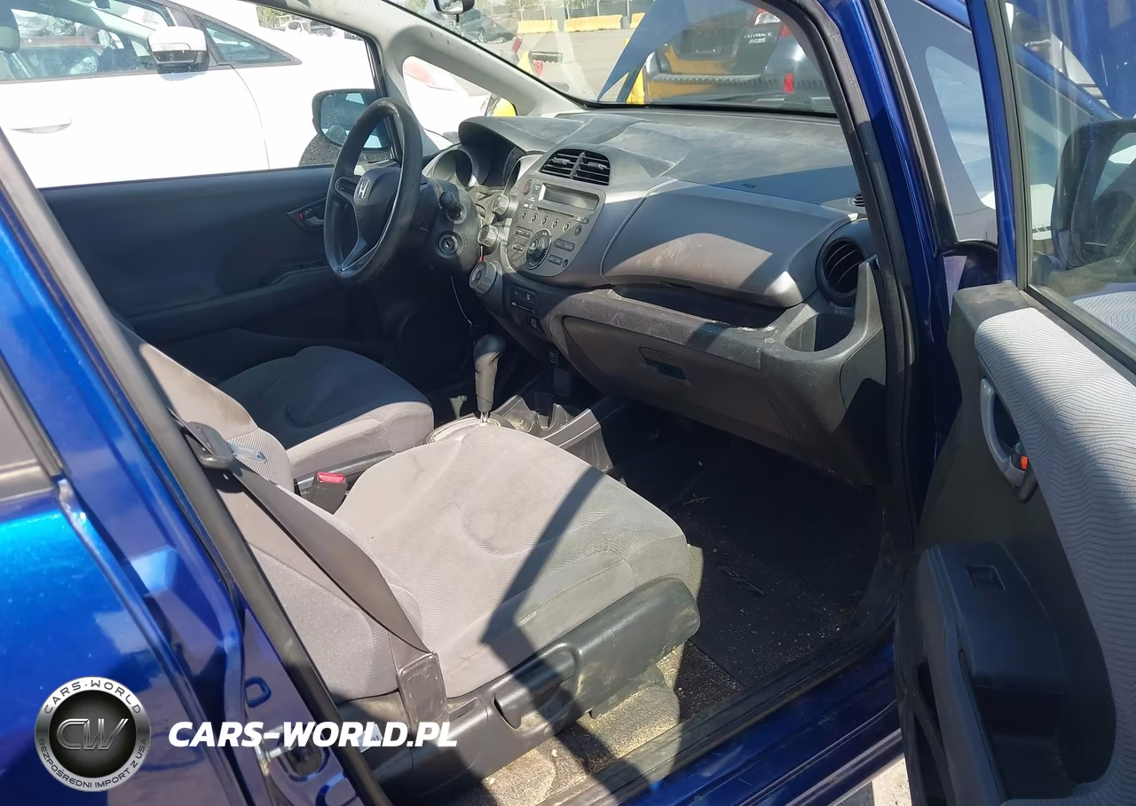 2010 Honda Fit VIN:JHMGE8H22AS012031 - 5