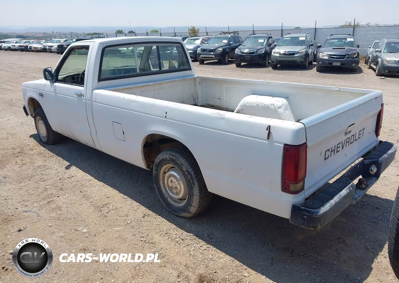 1983 Chevrolet S Truck S10 VIN:1GCBS14AXD2188628 - 3