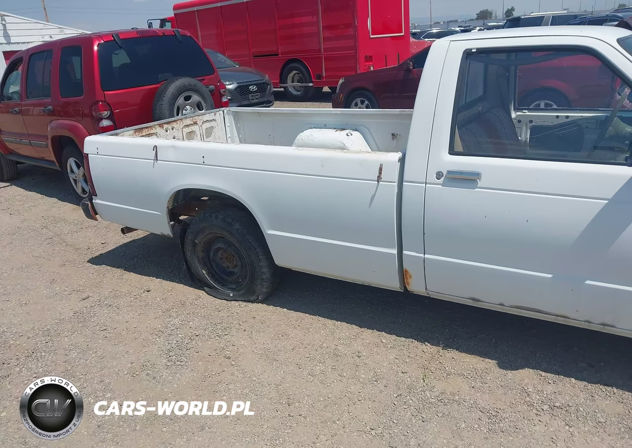 1983 Chevrolet S Truck S10 VIN:1GCBS14AXD2188628 - 6