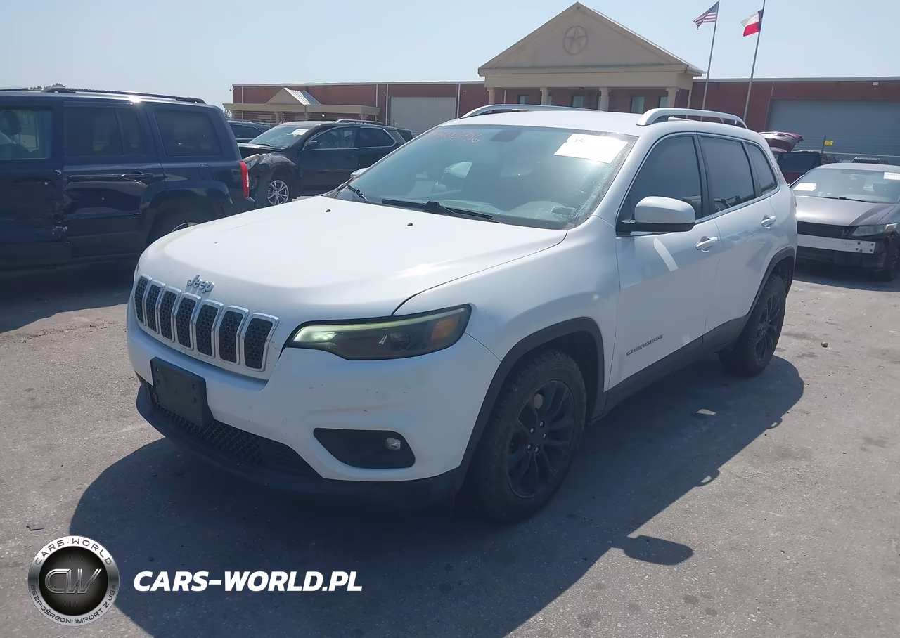 2019 Jeep Cherokee Latitude Plus Fwd VIN:1C4PJLLB6KD204100 - 2