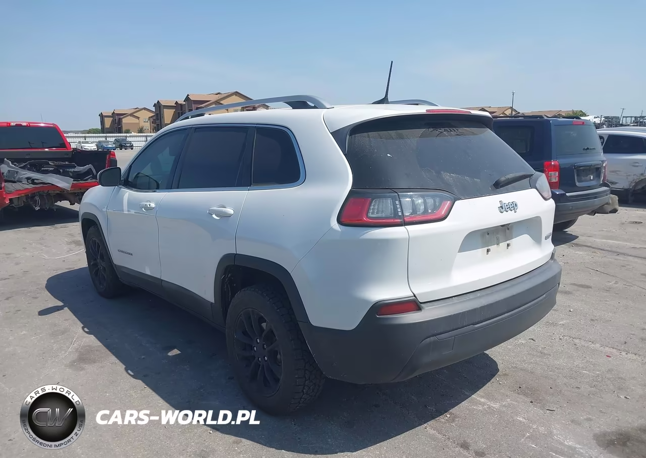 2019 Jeep Cherokee Latitude Plus Fwd VIN:1C4PJLLB6KD204100 - 3
