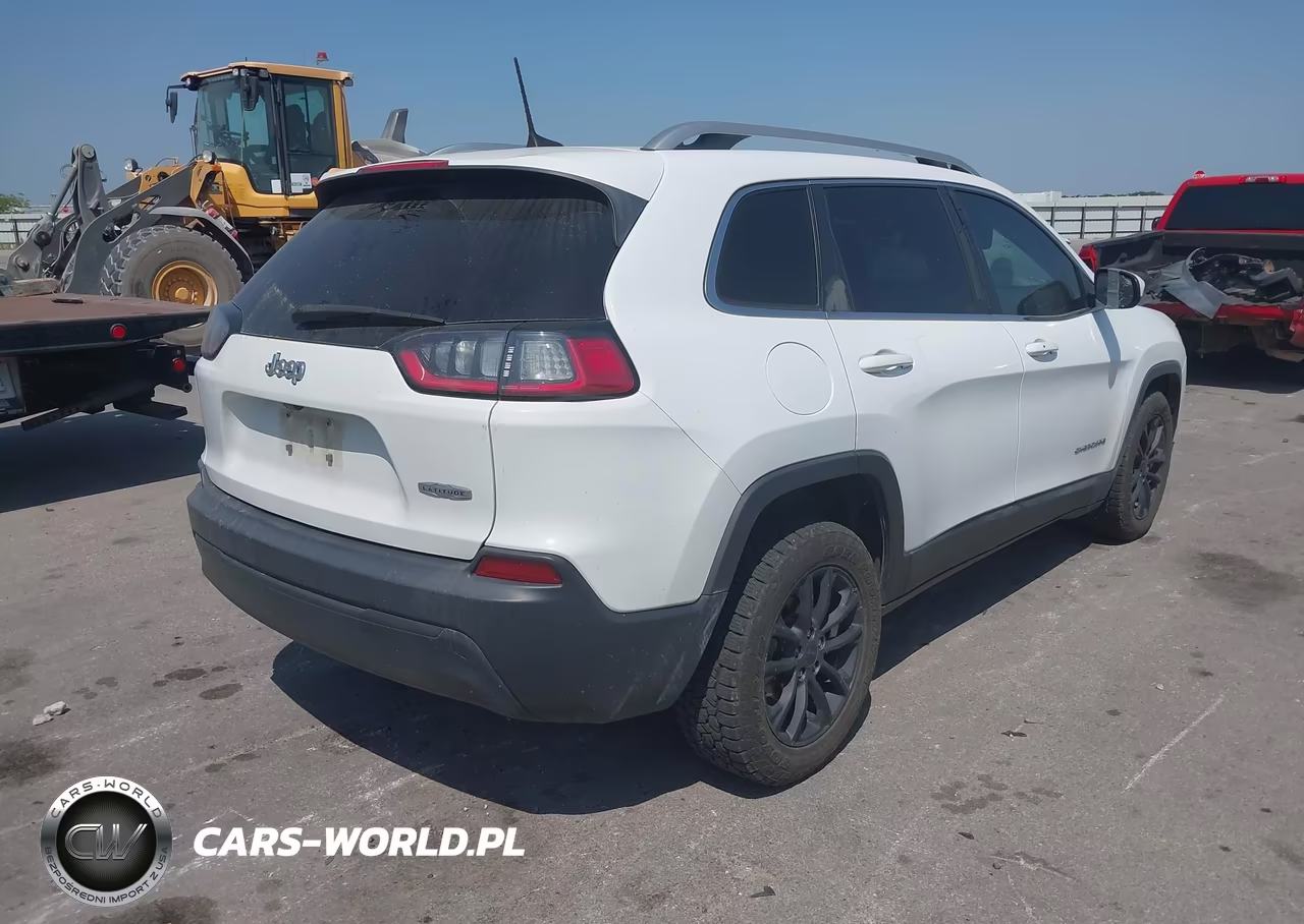 2019 Jeep Cherokee Latitude Plus Fwd VIN:1C4PJLLB6KD204100 - 4