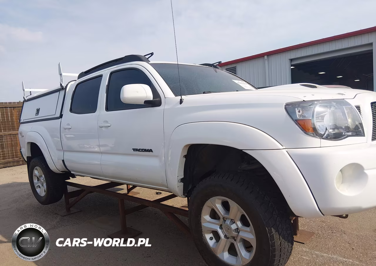 2011 Toyota Tacoma Base V6 VIN:3TMMU4FN3BM028598 - 12
