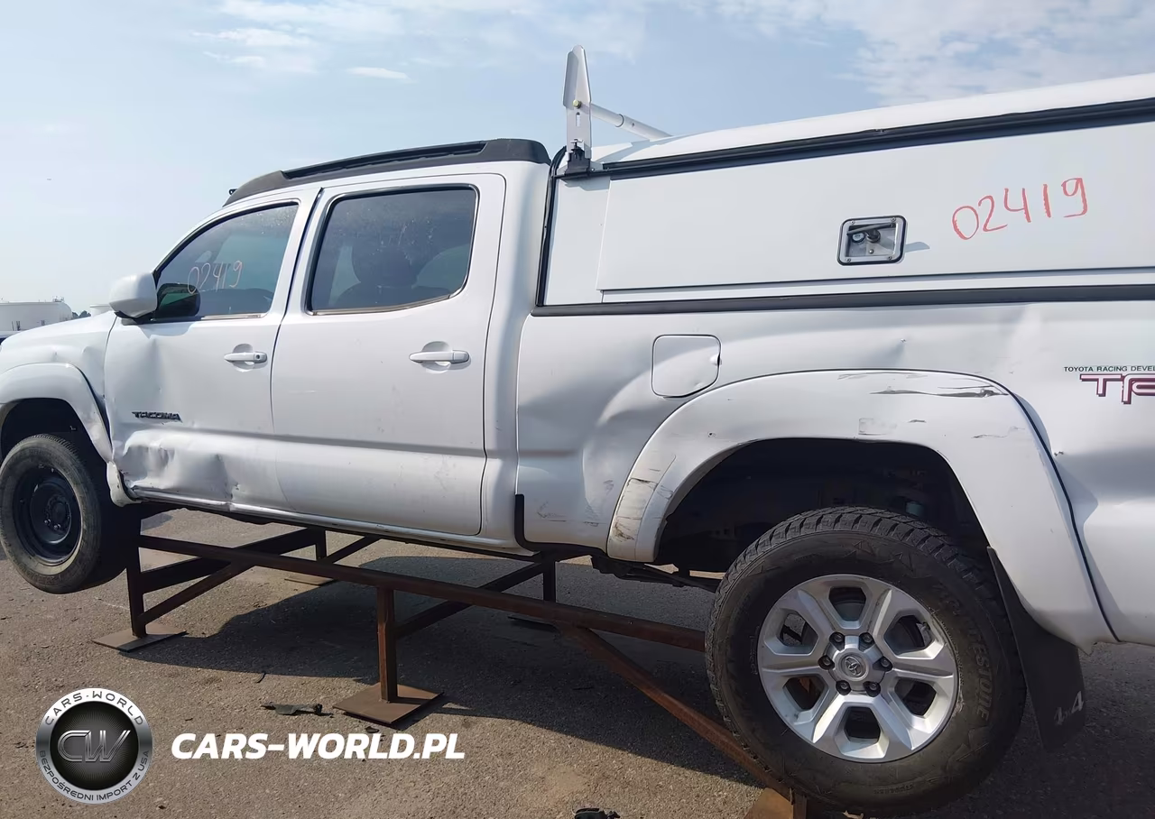 2011 Toyota Tacoma Base V6 VIN:3TMMU4FN3BM028598 - 13