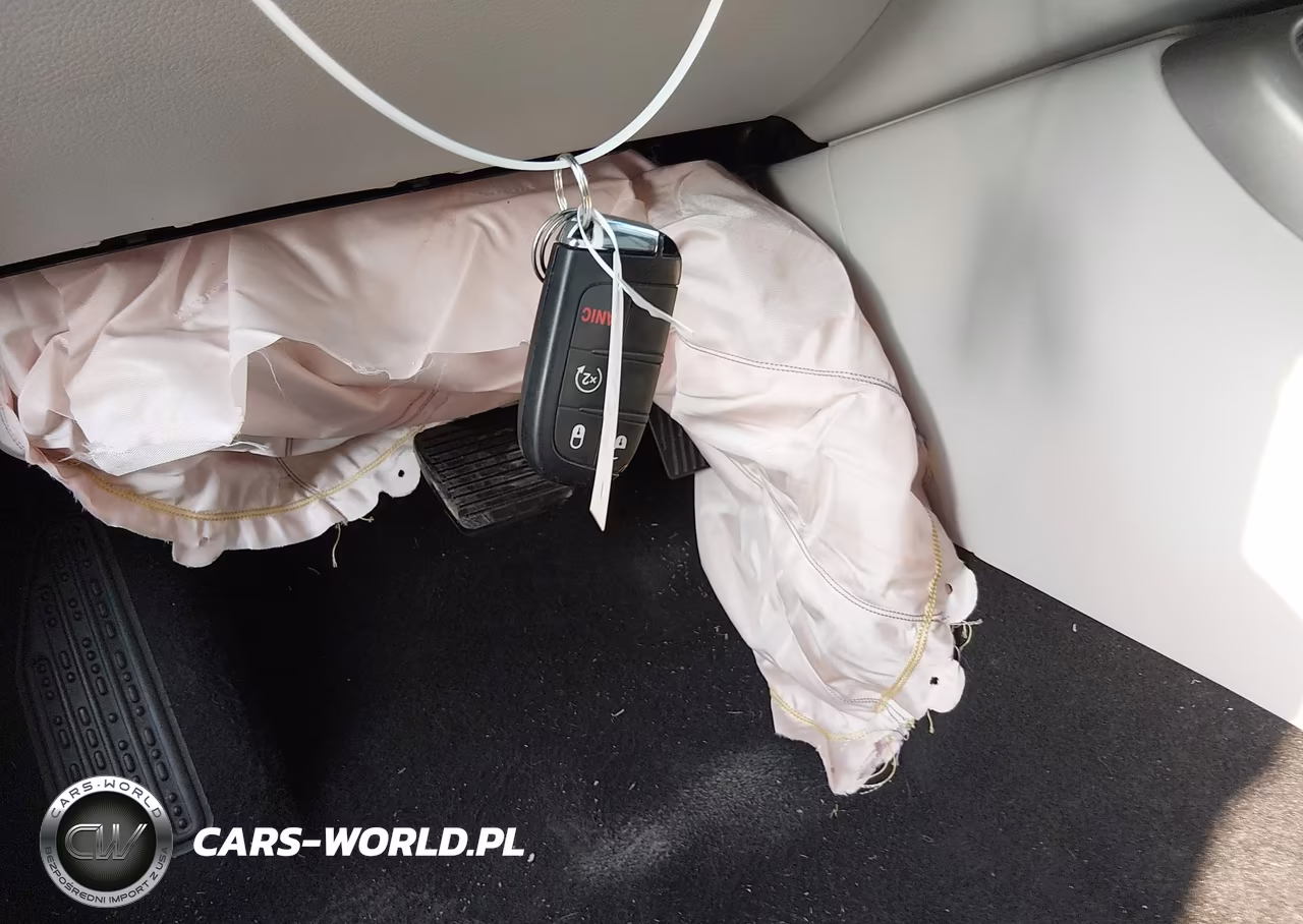 2020 Jeep Compass Sun And Safety Fwd VIN:3C4NJCBB8LT234977 - 11