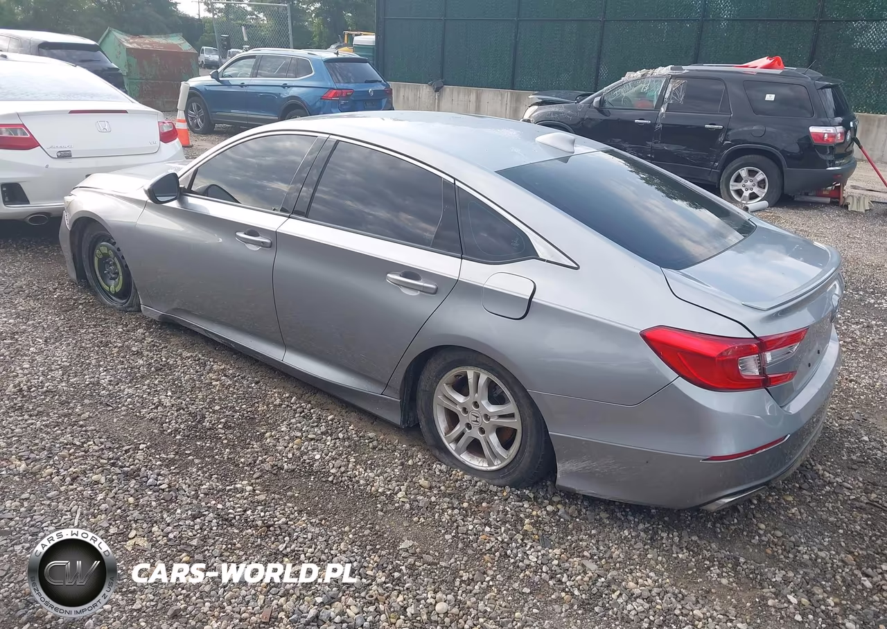 2018 Honda Accord Sport VIN:1HGCV1F32JA029146 - 3