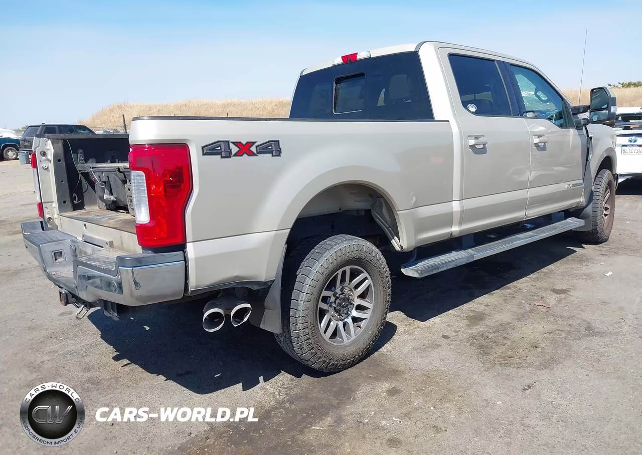 2018 Ford F-250 Lariat VIN:1FT7W2BT1JEB11628 - 4