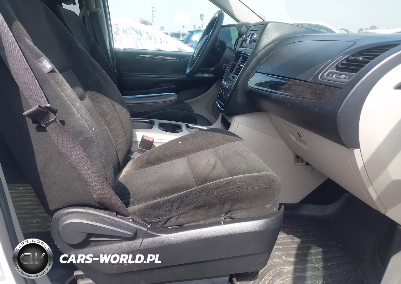 2015 Dodge Grand Caravan Sxt VIN:2C4RDGCG4FR733356 - 5