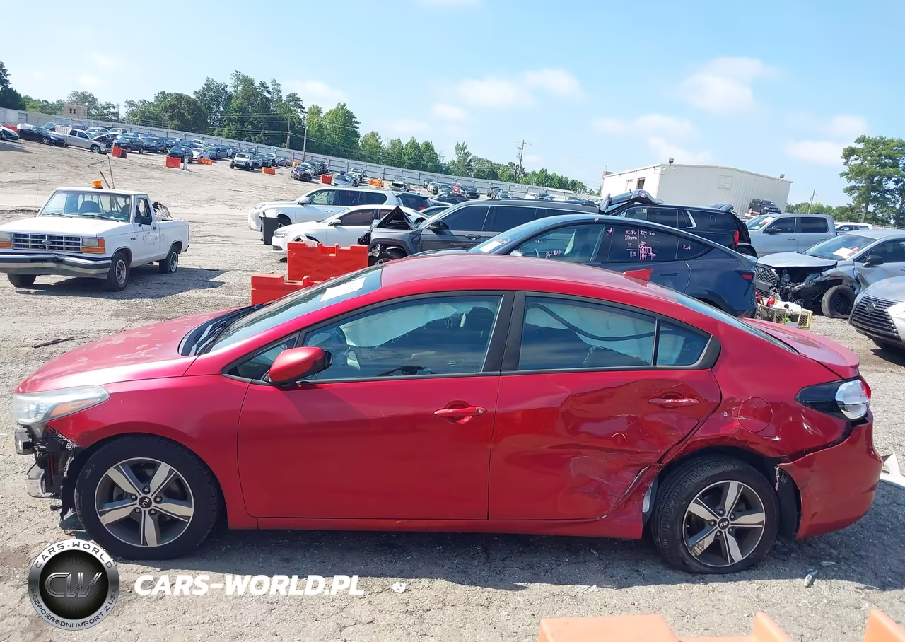 2018 Kia Forte S VIN:3KPFL4A71JE225153 - 14