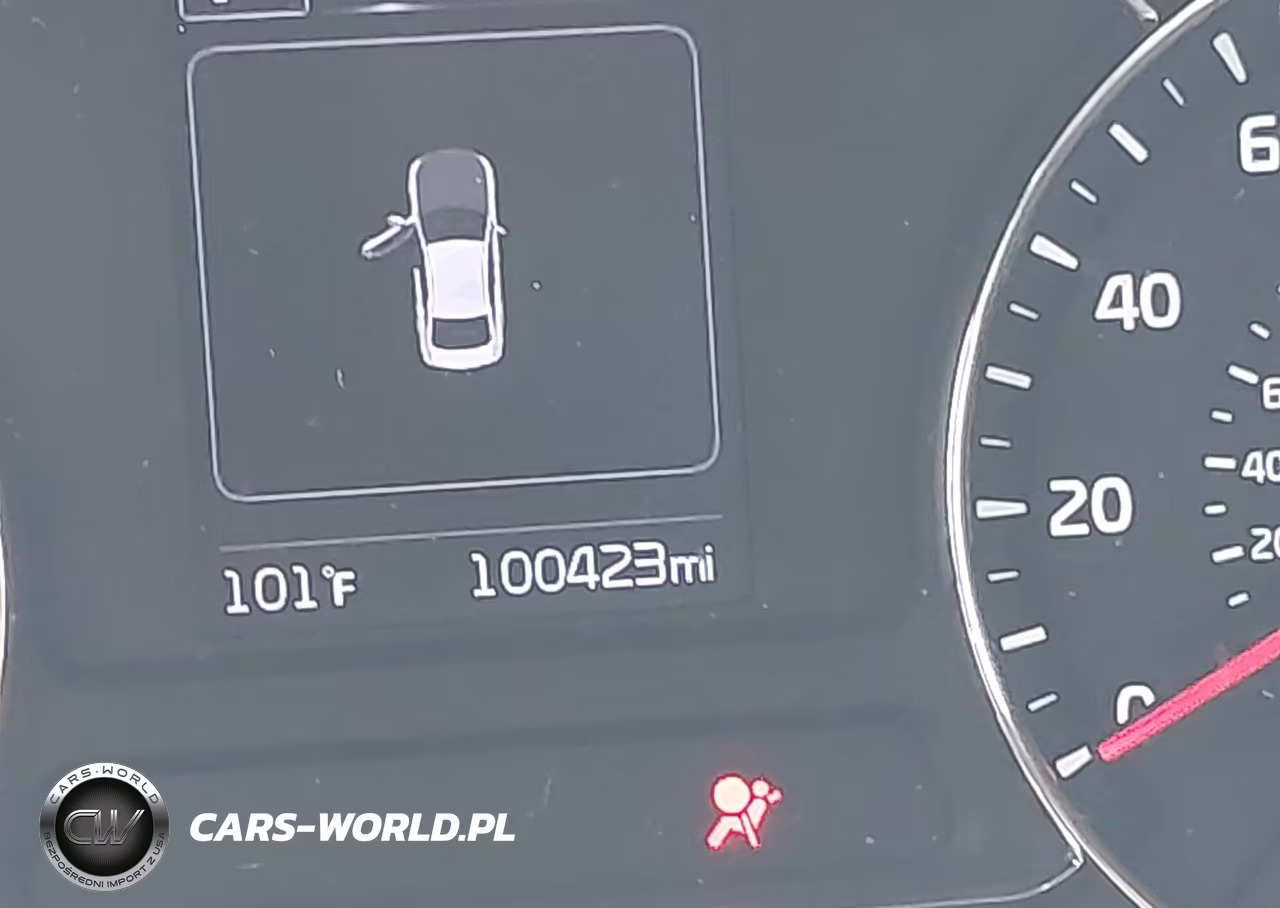 2018 Kia Forte S VIN:3KPFL4A71JE225153 - 15