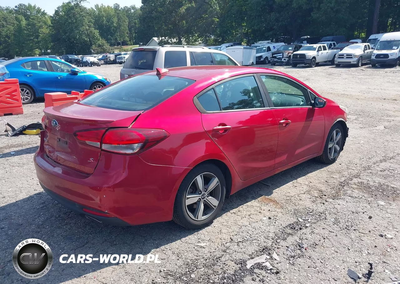 2018 Kia Forte S VIN:3KPFL4A71JE225153 - 4