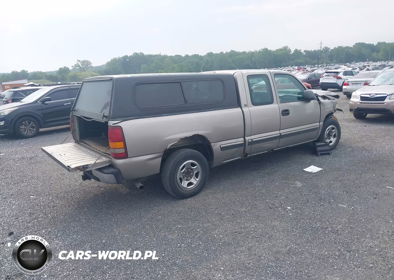 2000 Chevrolet Silverado 1500 VIN:2GCEC19V7Y1376440 - 4
