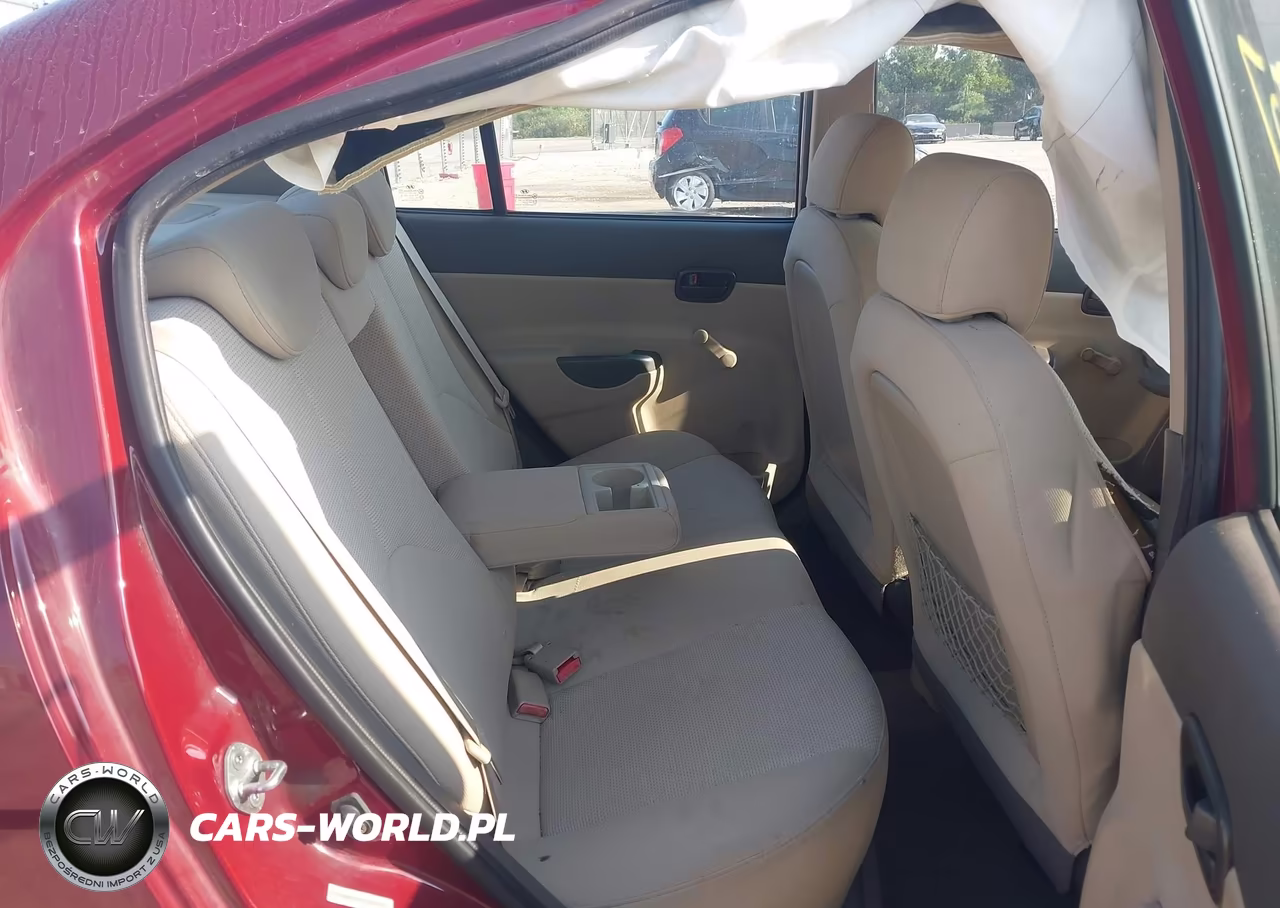 2009 Hyundai Accent Gls VIN:KMHCN46C39U369007 - 8