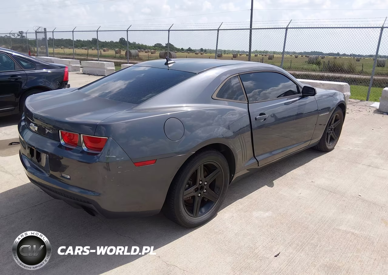 2010 Chevrolet Camaro 1Lt VIN:2G1FB1EV1A9185688 - 4