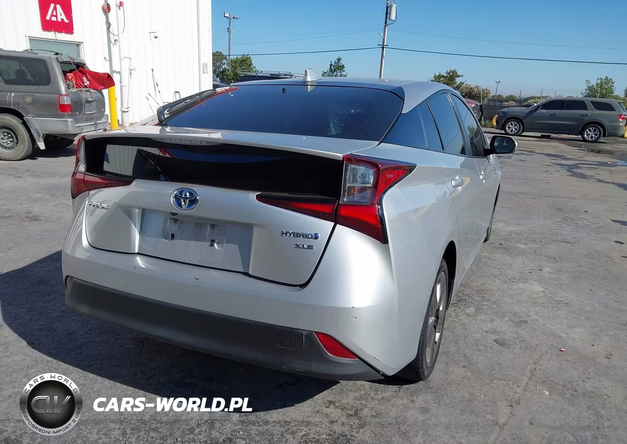 2022 Toyota Prius Xle VIN:JTDKAMFU8N3153335 - 4