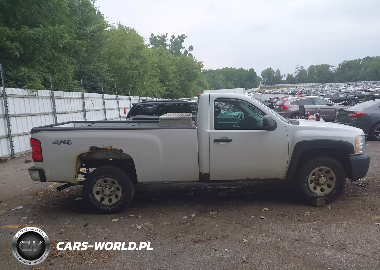 2013 Chevrolet Silverado 1500 Work Truck VIN:1GCNKPEA1DZ105058 - 13