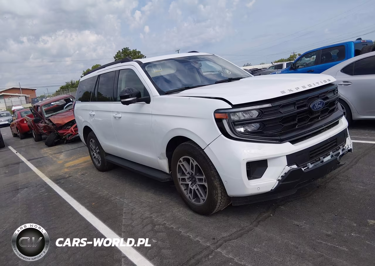 2025 Ford Expedition Active
