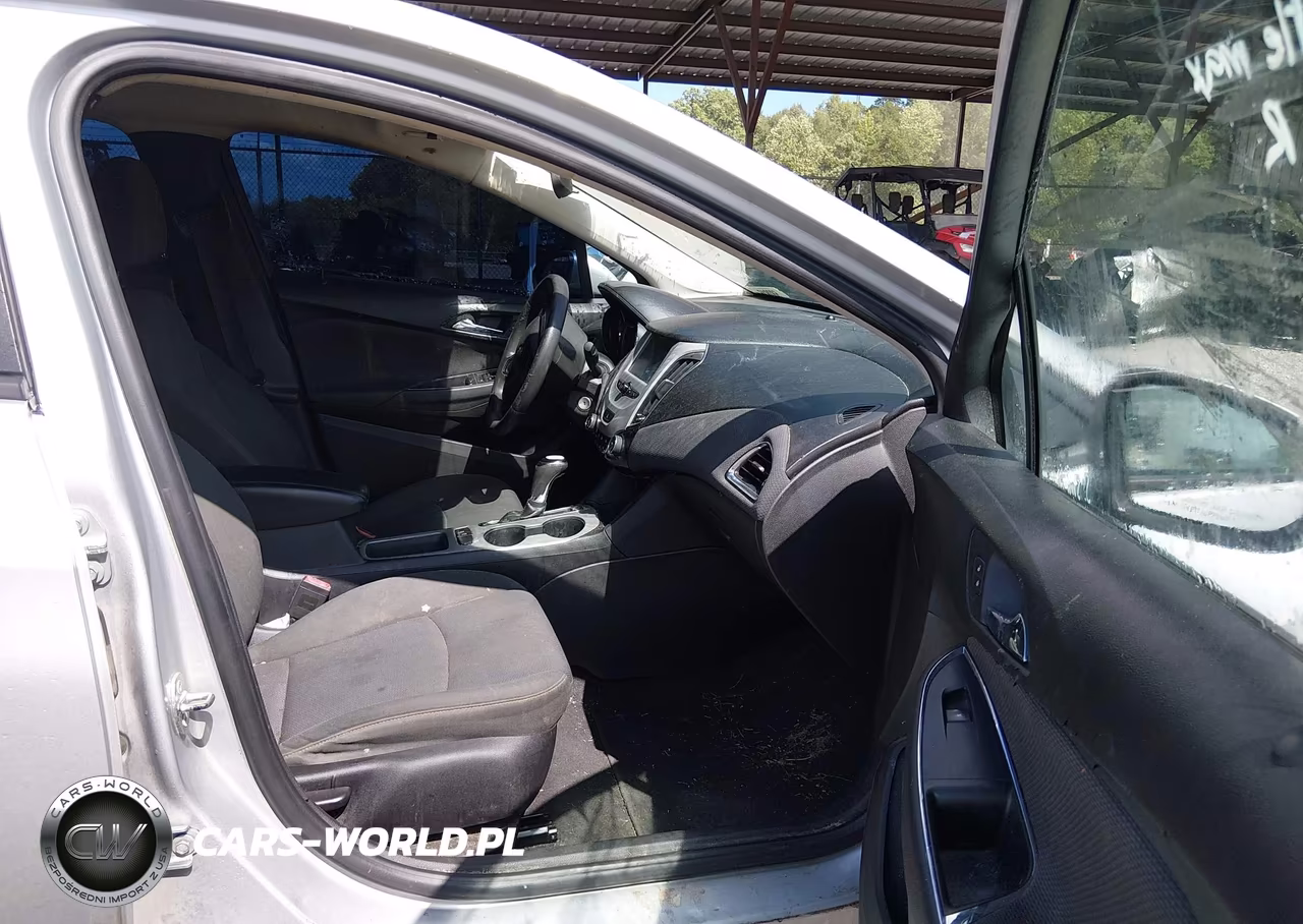 2018 Chevrolet Cruze Ls Auto VIN:1G1BC5SM5J7243804 - 5