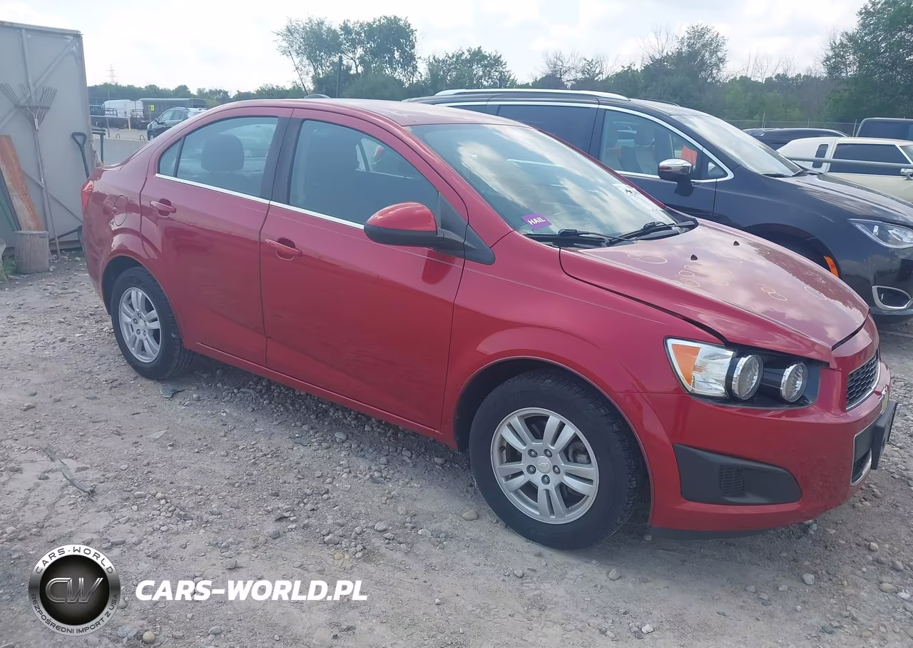 2015 Chevrolet Sonic Lt Auto – zdjęcie 1 z 11