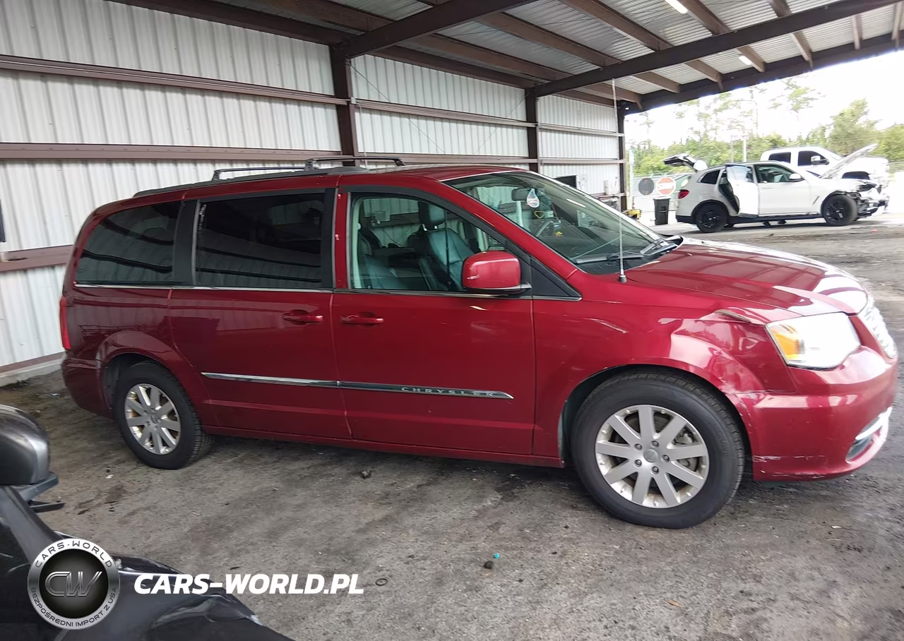 2016 Chrysler Town & Country Touring VIN:2C4RC1BG4GR229893 - 13
