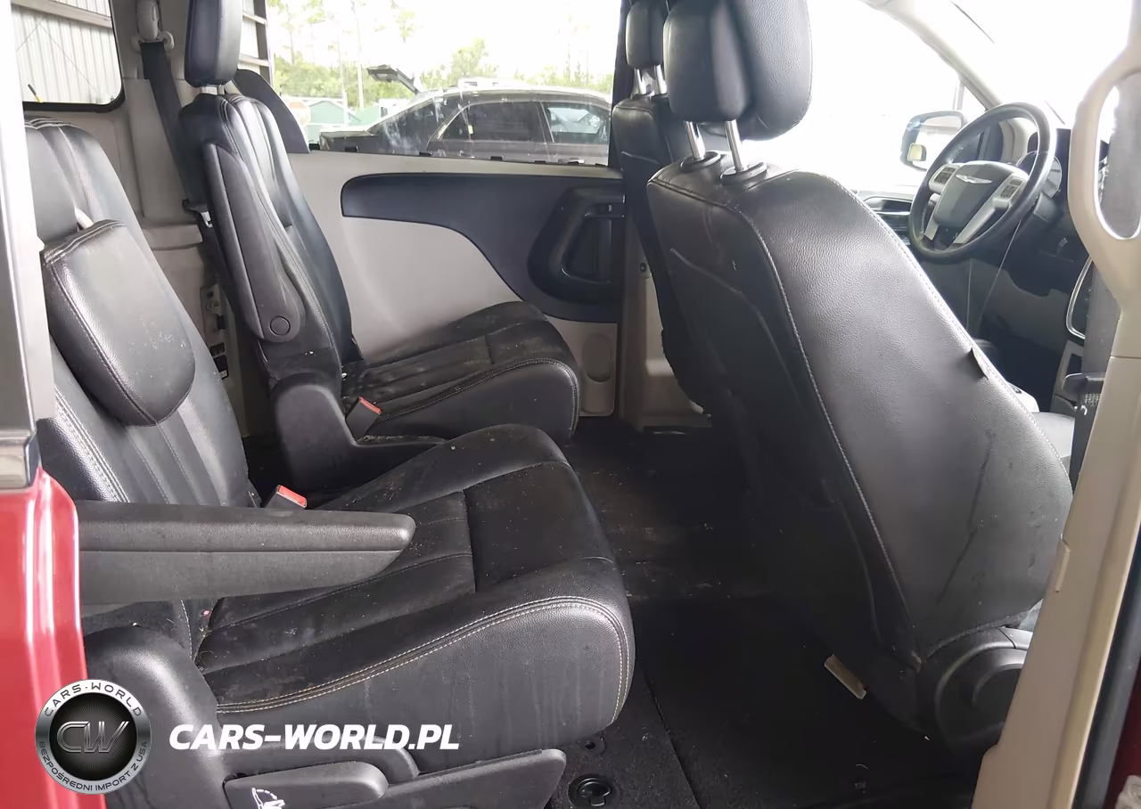 2016 Chrysler Town & Country Touring VIN:2C4RC1BG4GR229893 - 8