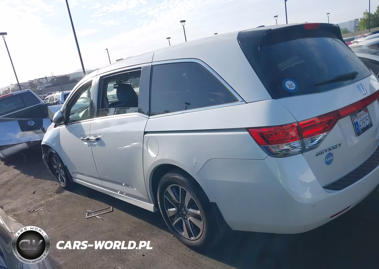 2017 Honda Odyssey Touring-Touring Elite VIN:5FNRL5H90HB012354 - 15