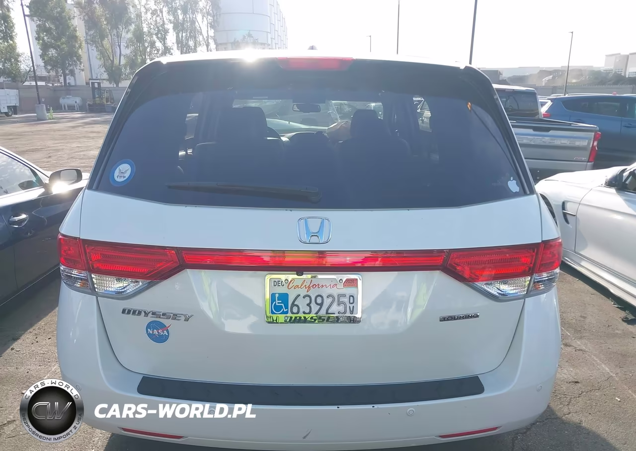 2017 Honda Odyssey Touring-Touring Elite VIN:5FNRL5H90HB012354 - 17