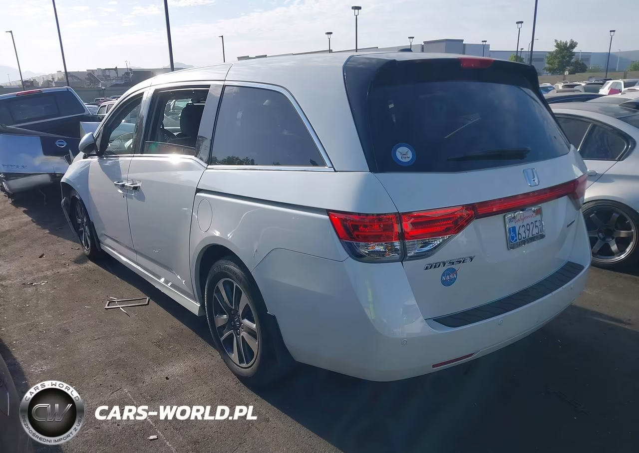 2017 Honda Odyssey Touring-Touring Elite VIN:5FNRL5H90HB012354 - 3