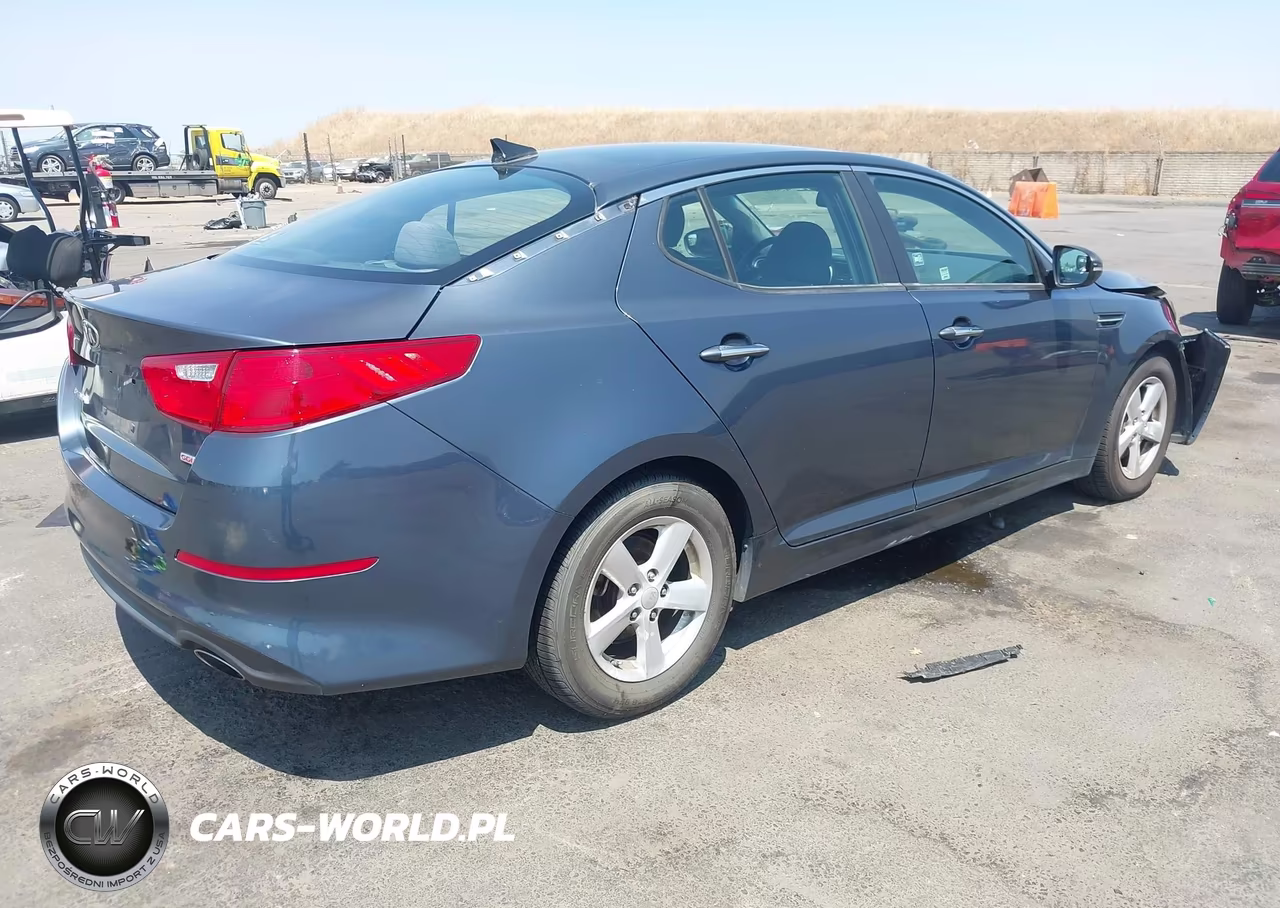 2015 Kia Optima Lx VIN:KNAGM4A78F5559018 - 4