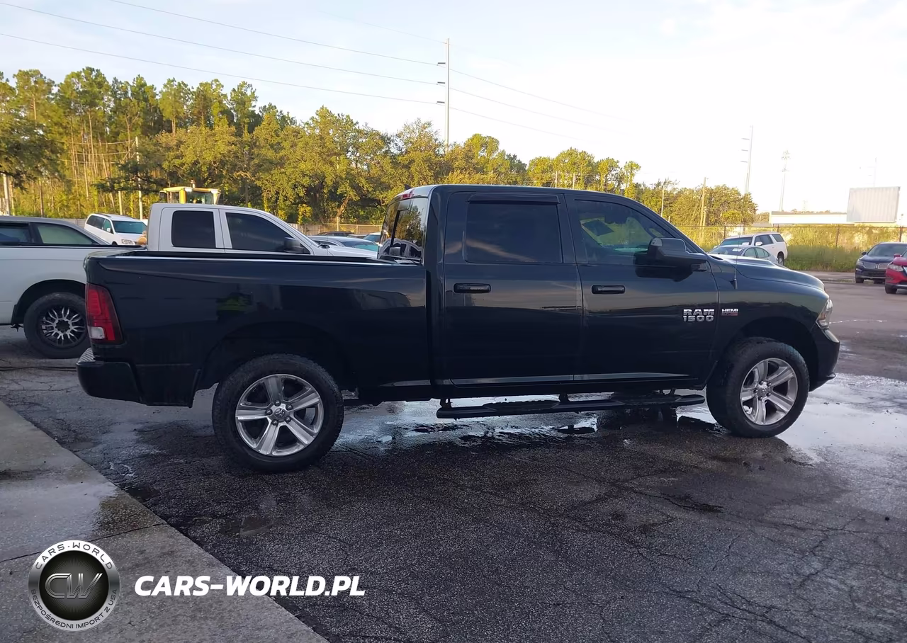 2016 Ram 1500 Sport VIN:1C6RR7UT8GS314110 - 13