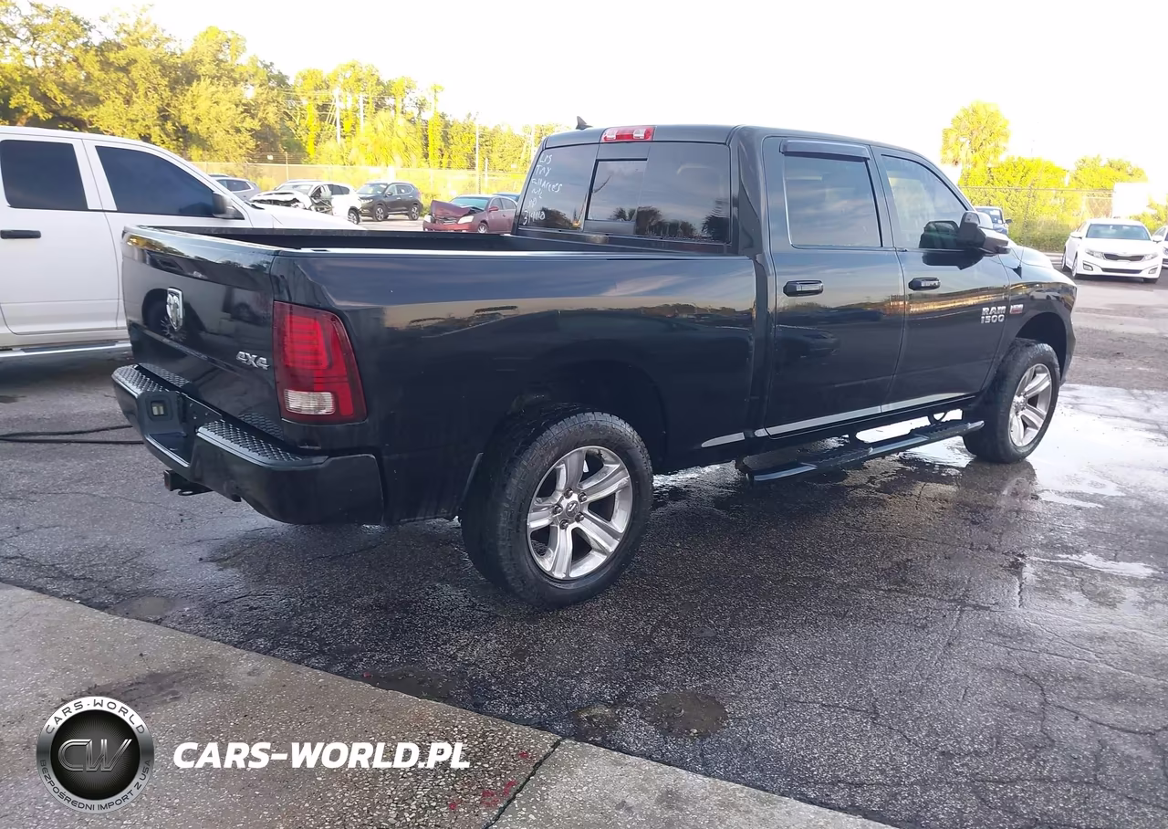 2016 Ram 1500 Sport VIN:1C6RR7UT8GS314110 - 4