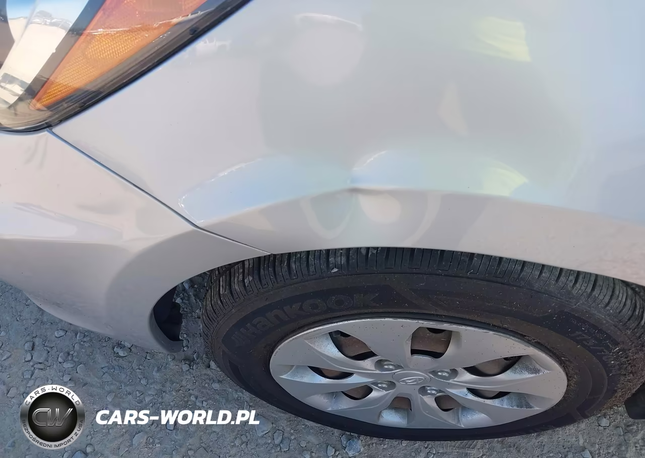 2015 Hyundai Accent Gs VIN:KMHCT5AE2FU226954 - 6
