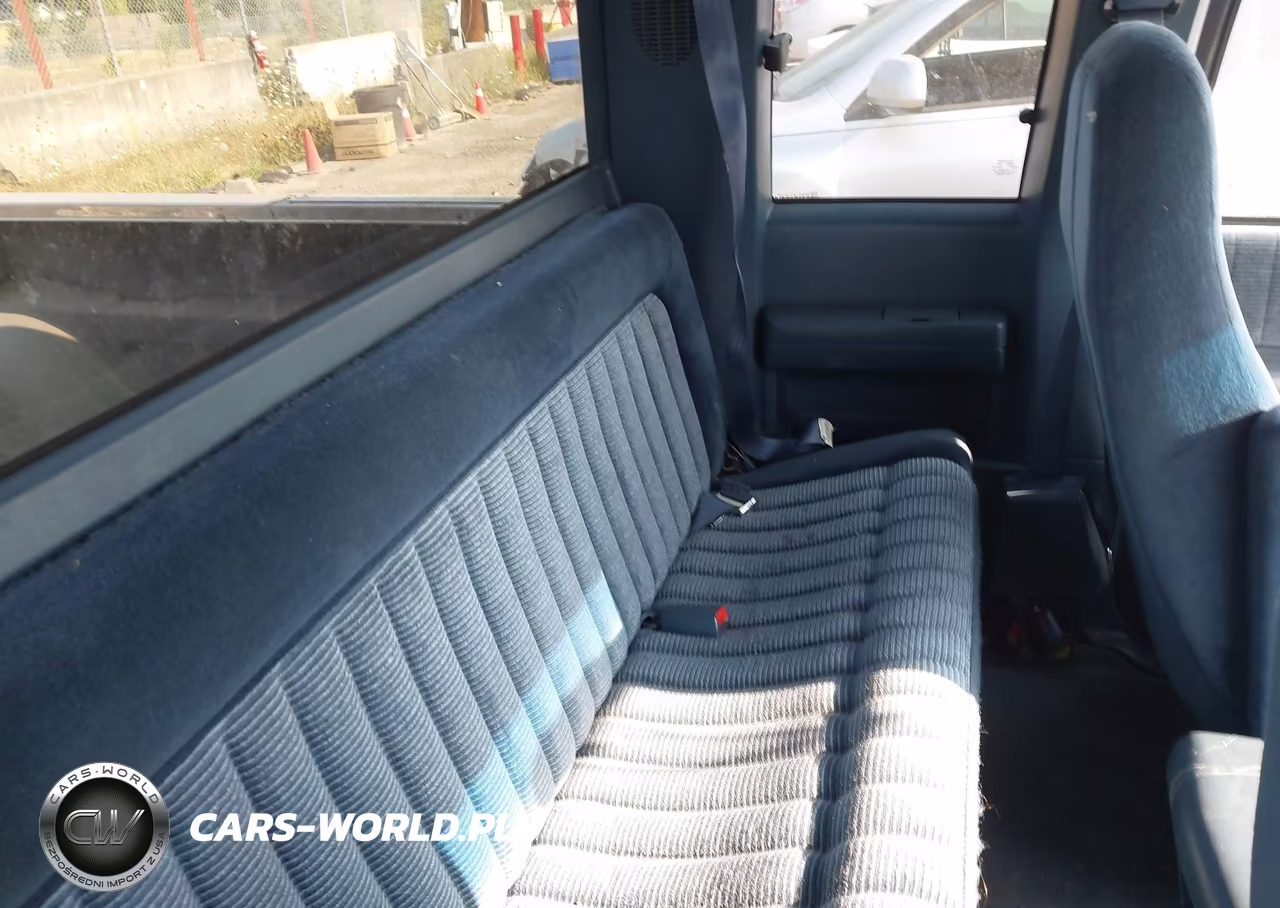 1994 GMC Sierra K2500 VIN:1GTGK29FXRE516104 - 8