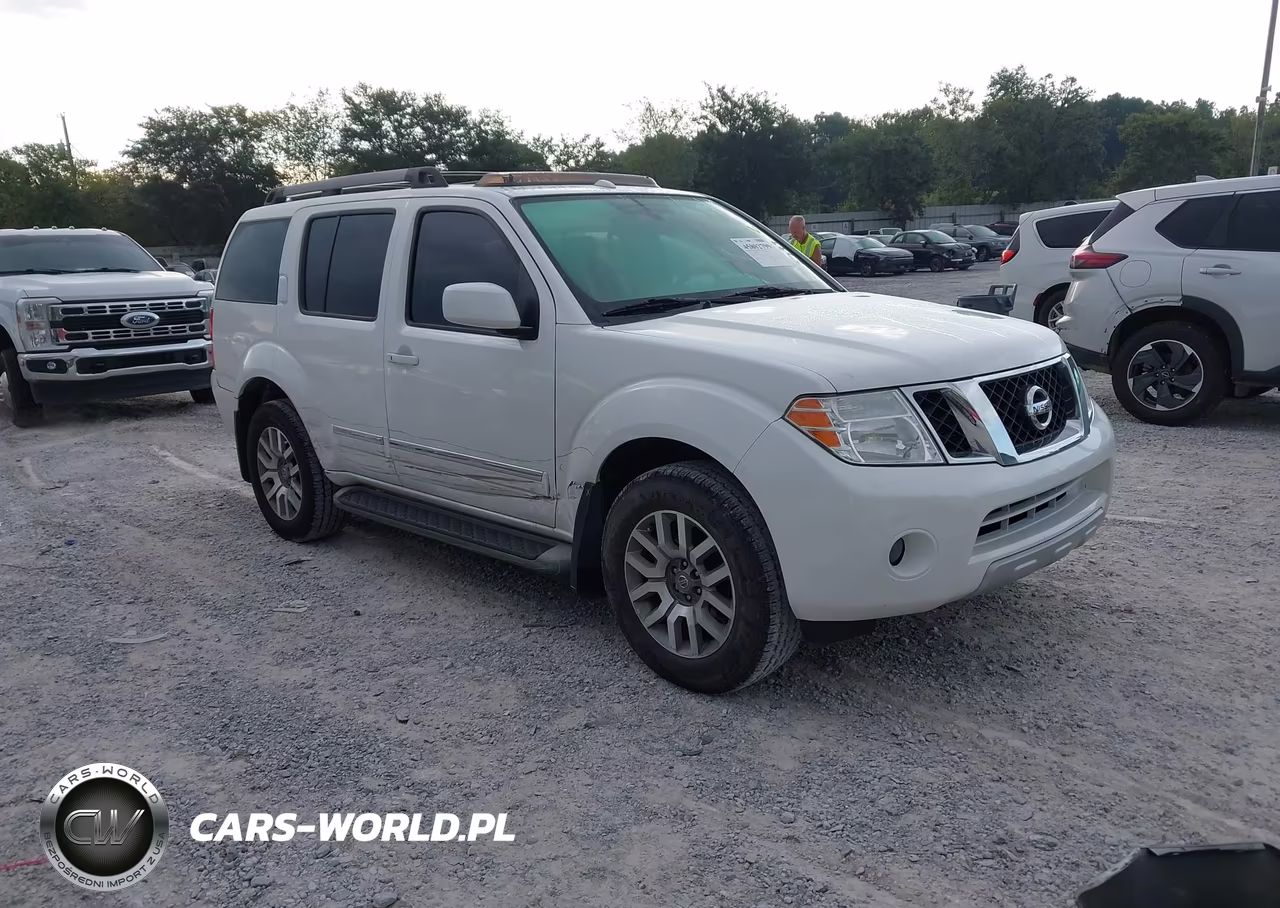 2012 Nissan Pathfinder Le