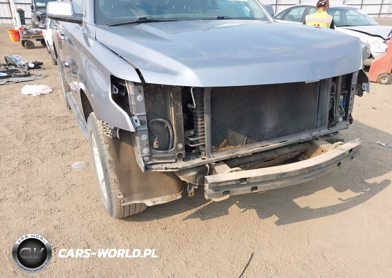 2018 Chevrolet Tahoe Ls VIN:1GNSCAKCXJR363732 - 19