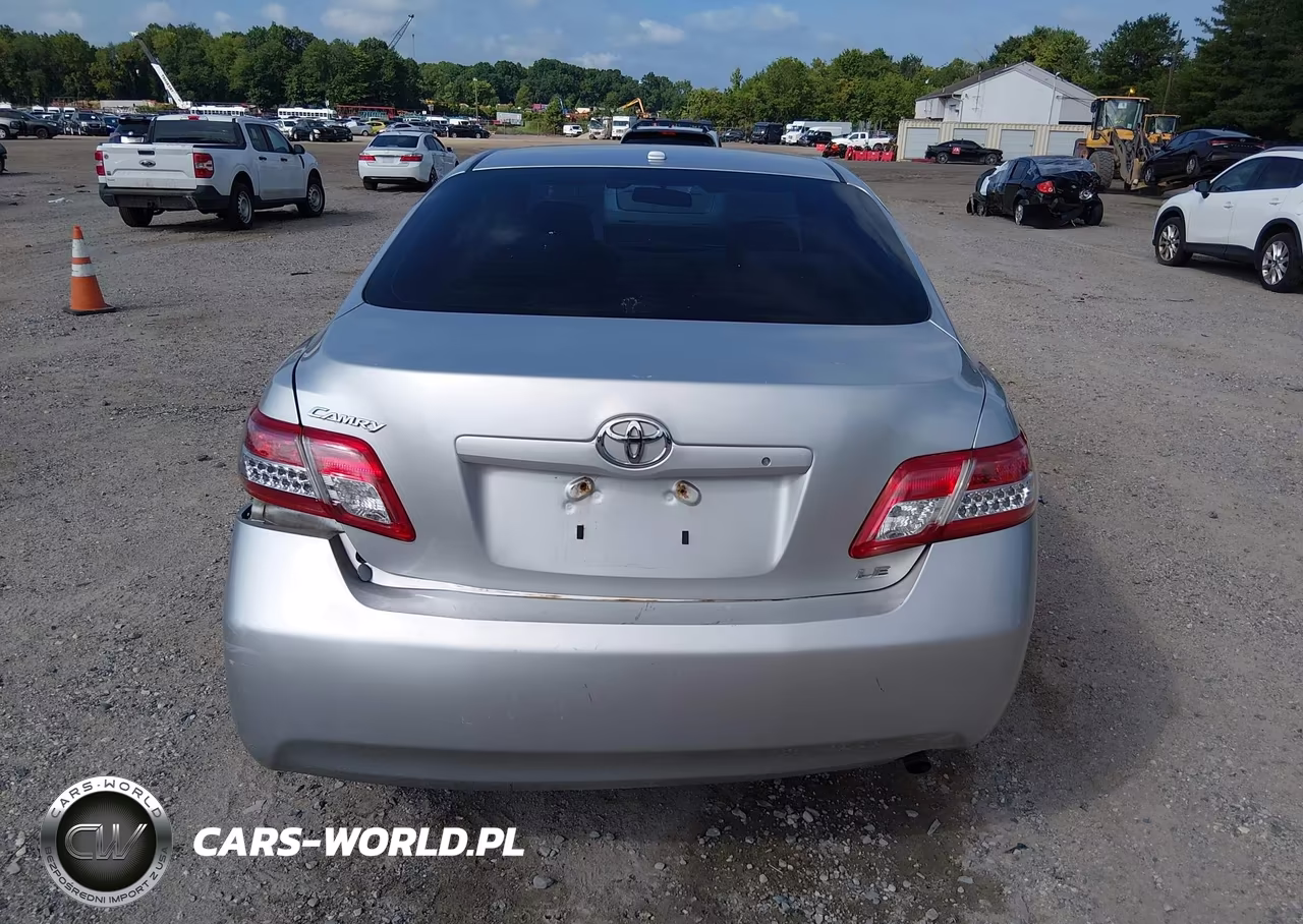 2011 Toyota Camry Le VIN:4T1BF3EK9BU678823 - 16