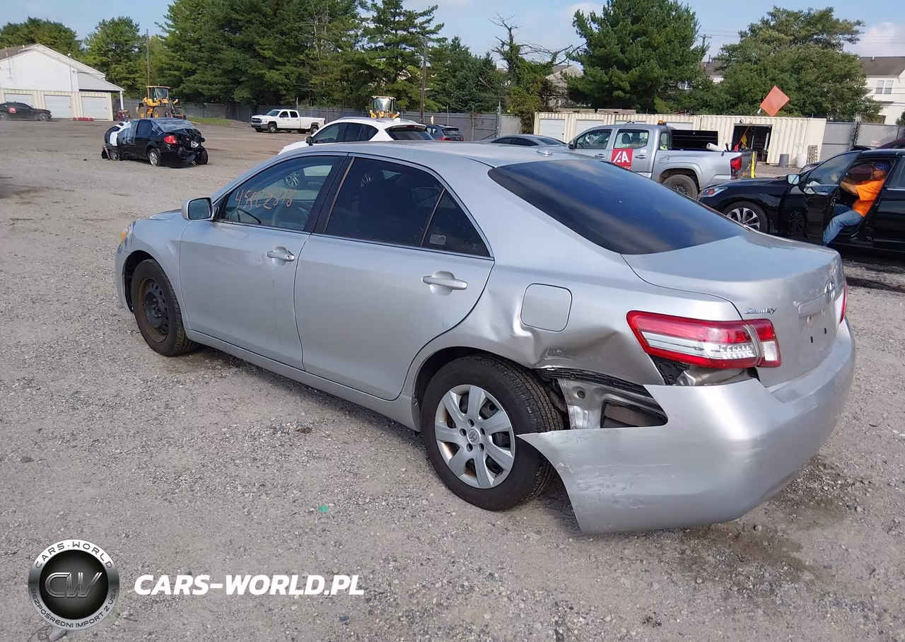2011 Toyota Camry Le VIN:4T1BF3EK9BU678823 - 3