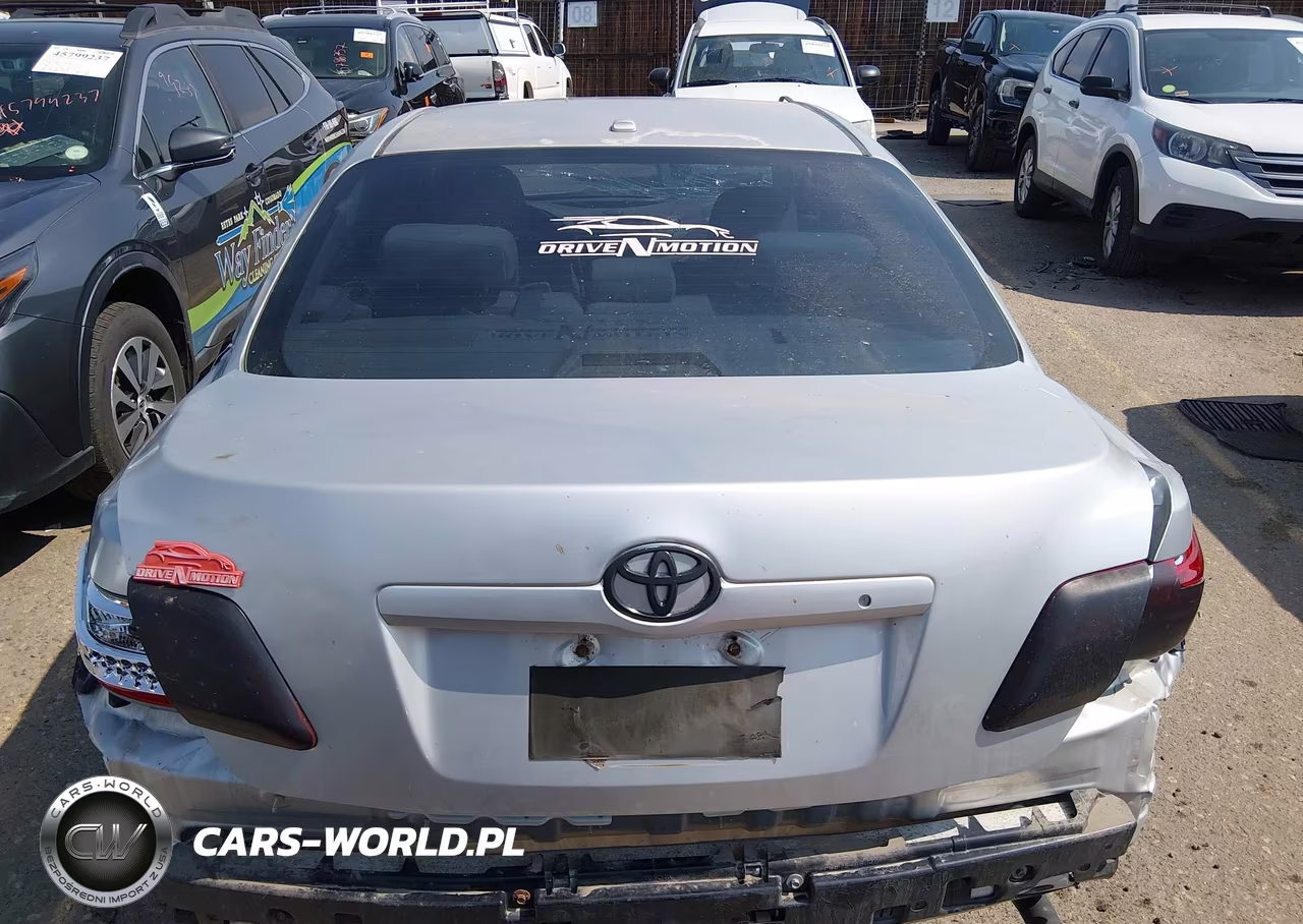 2011 Toyota Camry Le VIN:4T1BF3EK6BU211195 - 17