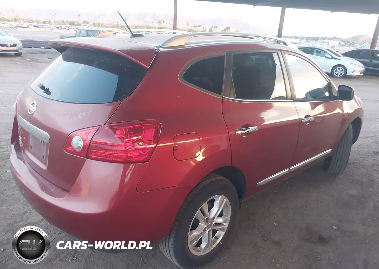 2015 Nissan Rogue Select S VIN:JN8AS5MT0FW666575 - 4