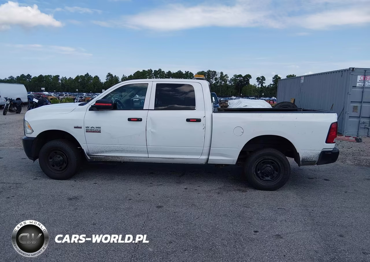 2017 Ram 2500 Tradesman 4X2 6'4 Box VIN:3C6TR4CT6HG623993 - 14