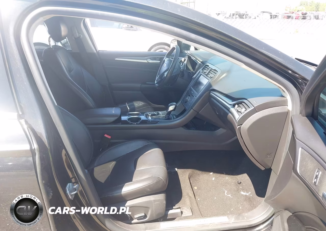 2013 Ford Fusion Titanium VIN:3FA6P0K94DR208072 - 5