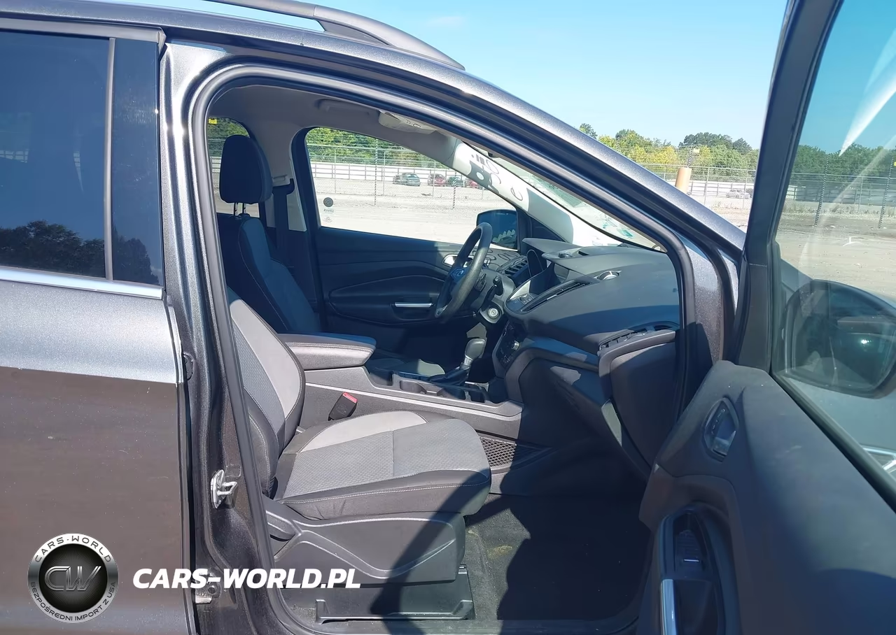 2017 Ford Escape Se VIN:1FMCU0G97HUD49727 - 5