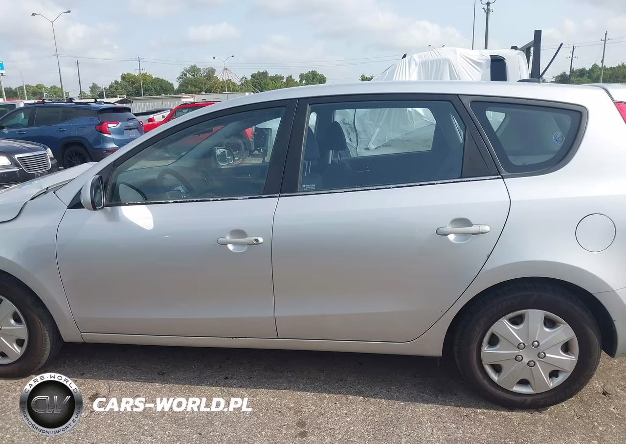 2010 Hyundai Elantra Touring Gls VIN:KMHDC8AE5AU071590 - 14