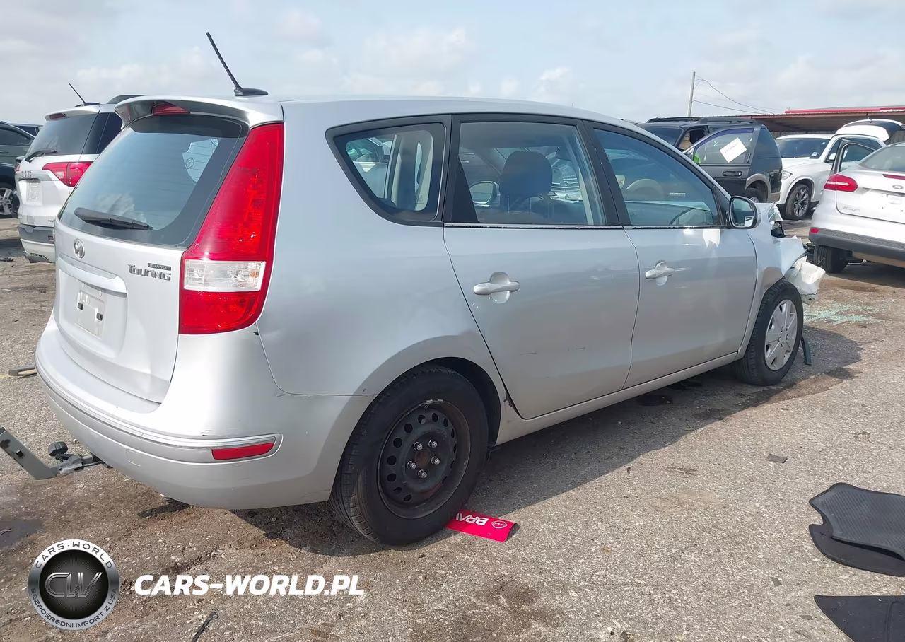 2010 Hyundai Elantra Touring Gls VIN:KMHDC8AE5AU071590 - 4
