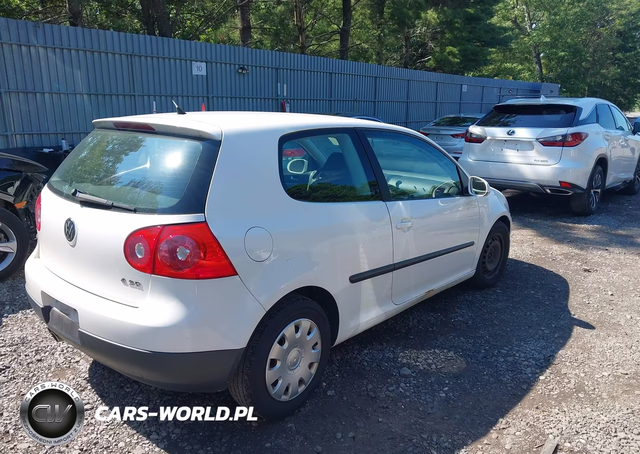 2008 Volkswagen Rabbit S VIN:WVWBB71K58W304445 - 4
