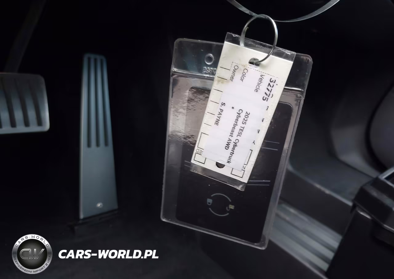 2025 Tesla Cybertruck Cyberbeast VIN:7G2CEHEE9SA060522 - 11