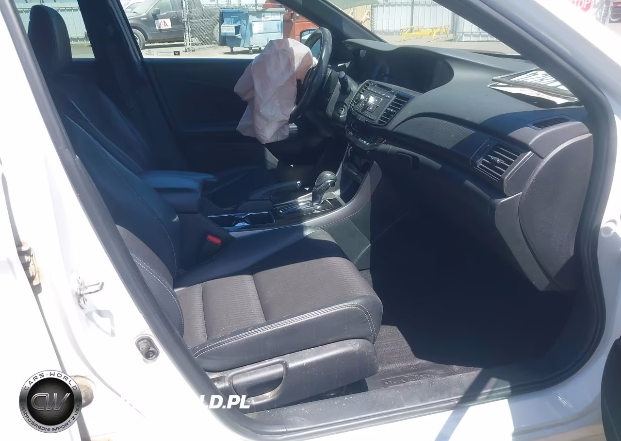 2017 Honda Accord Sport VIN:1HGCR2F50HA195221 - 5